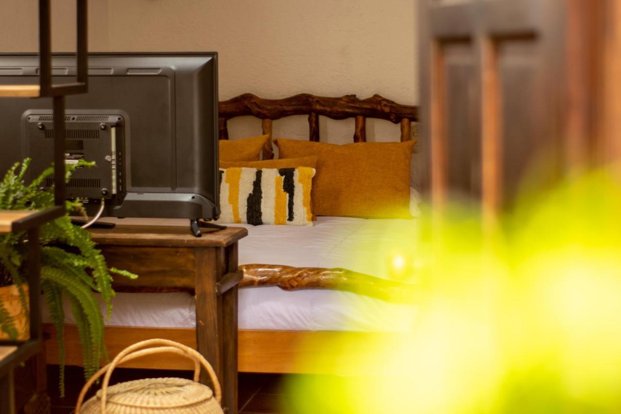 Hotel La Villa Serena Antigua Dış mekan fotoğraf