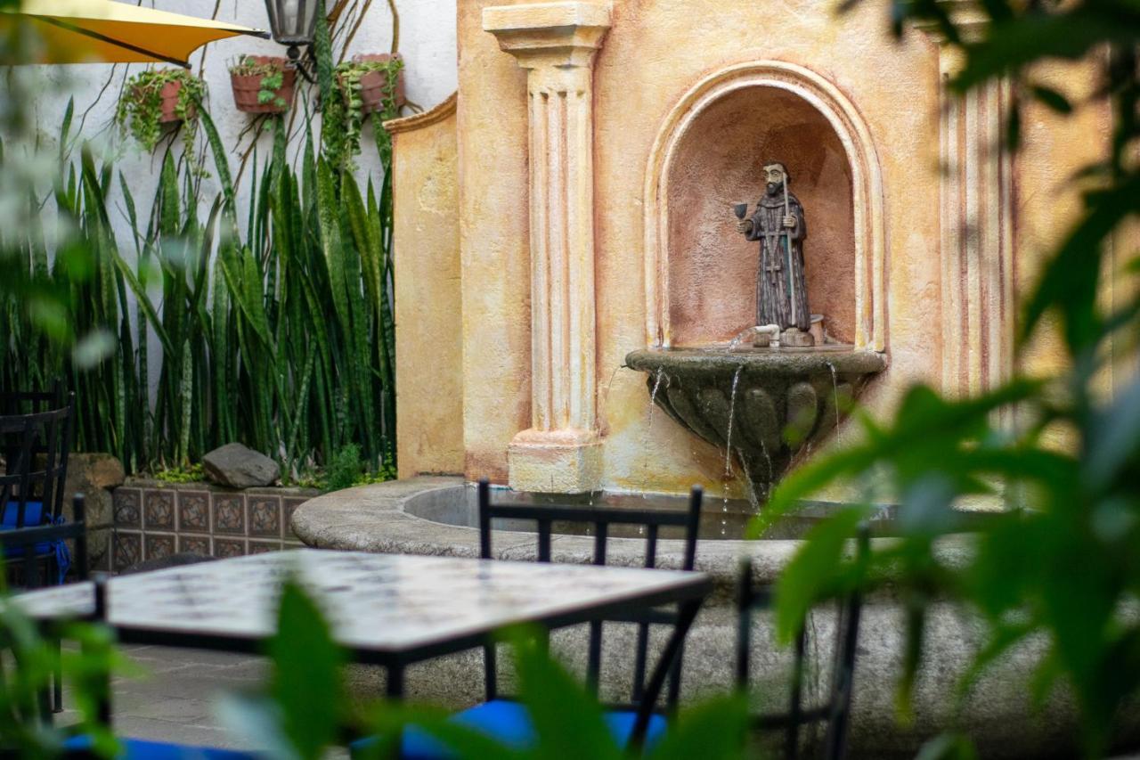 Hotel La Villa Serena Antigua Dış mekan fotoğraf
