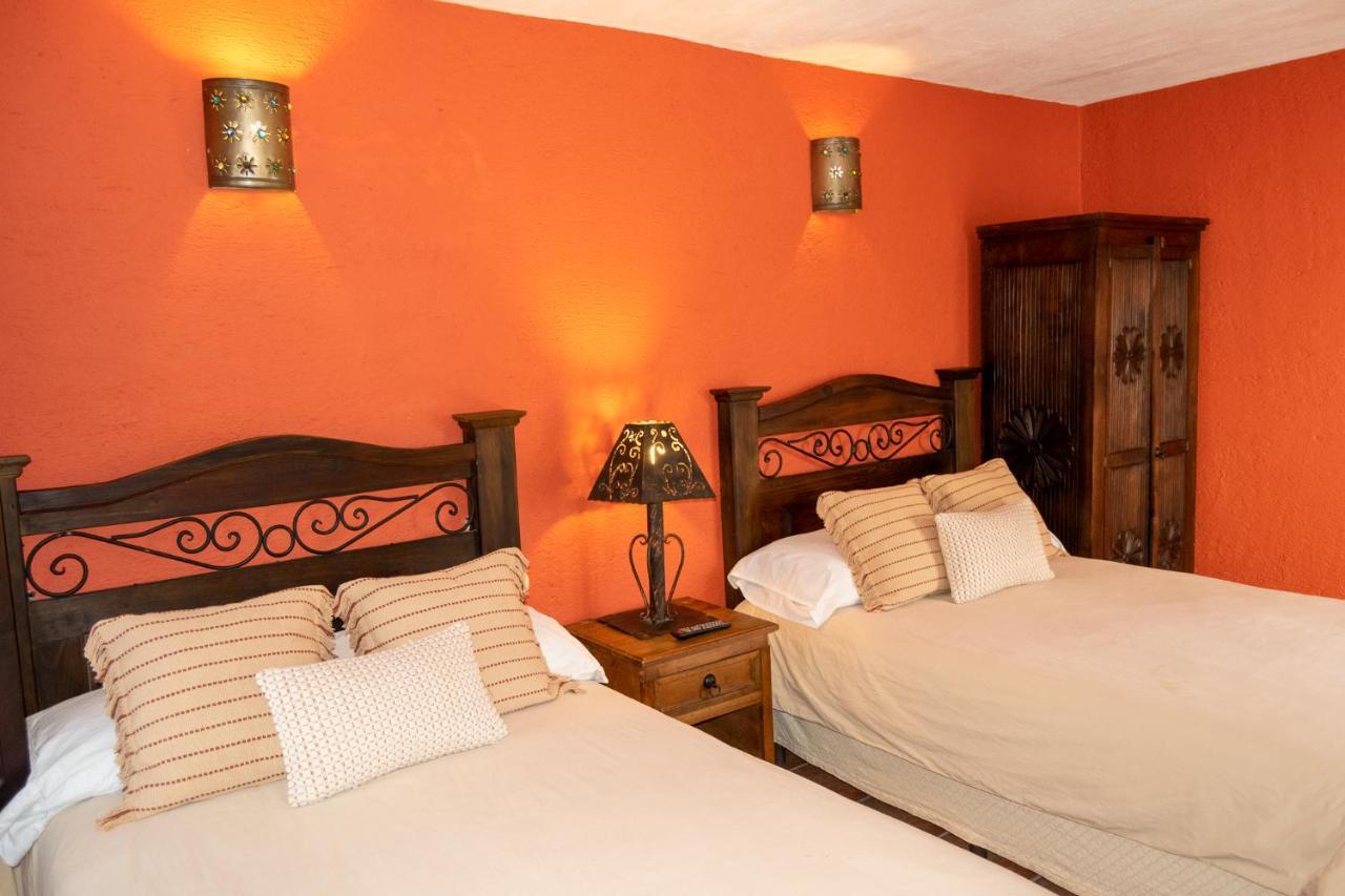 Hotel La Villa Serena Antigua Dış mekan fotoğraf