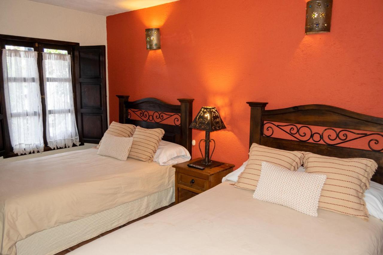Hotel La Villa Serena Antigua Dış mekan fotoğraf