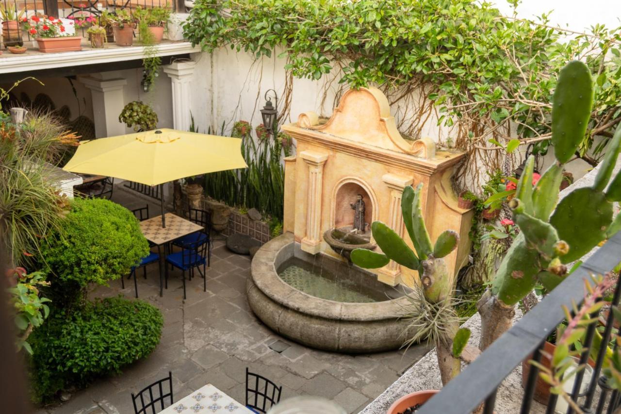 Hotel La Villa Serena Antigua Dış mekan fotoğraf